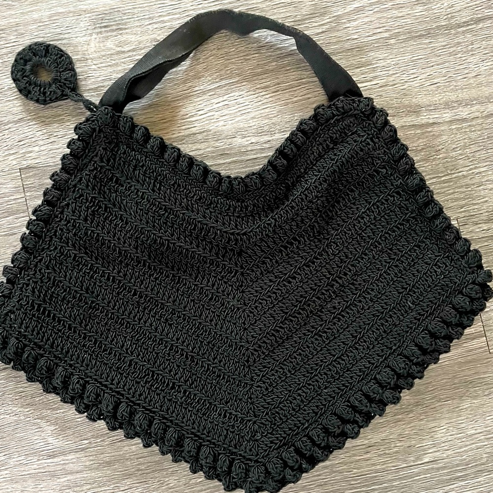 VINTAGE retro black crochet purse zipper closure inspired by the Sak